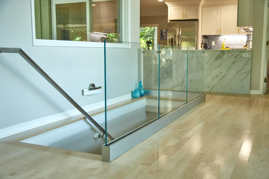 epai-hardware-base-shoe-glass-railing
